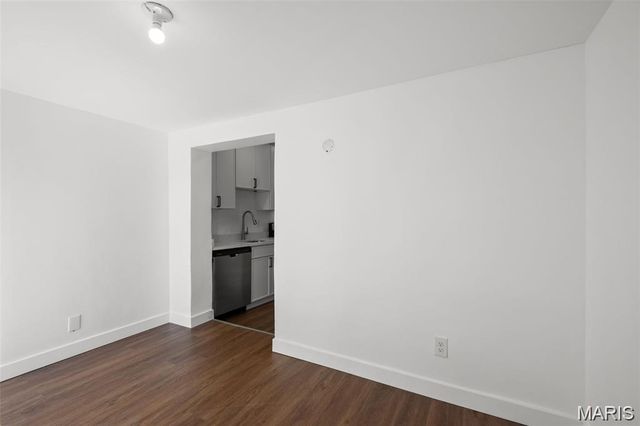 4936 Shaw Avenue, St Louis, MO 63110