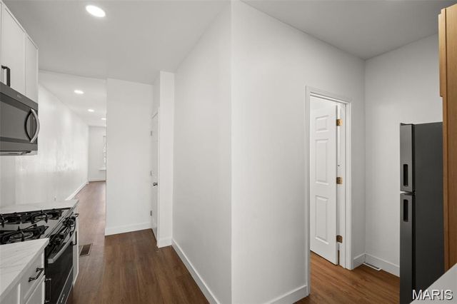 4936 Shaw Avenue, St Louis, MO 63110