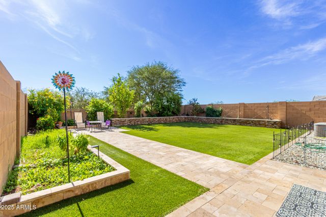 1927 W PLUM Road, Phoenix, AZ 85085