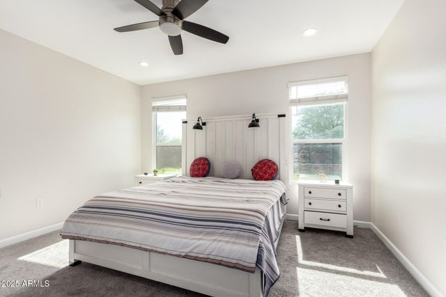 1927 W PLUM Road, Phoenix, AZ 85085