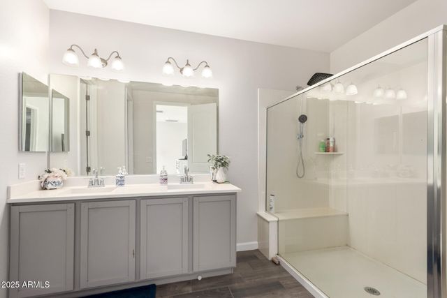 1927 W PLUM Road, Phoenix, AZ 85085