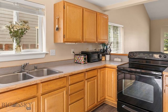 306 Golden Valley Drive, Bozeman, MT 59718