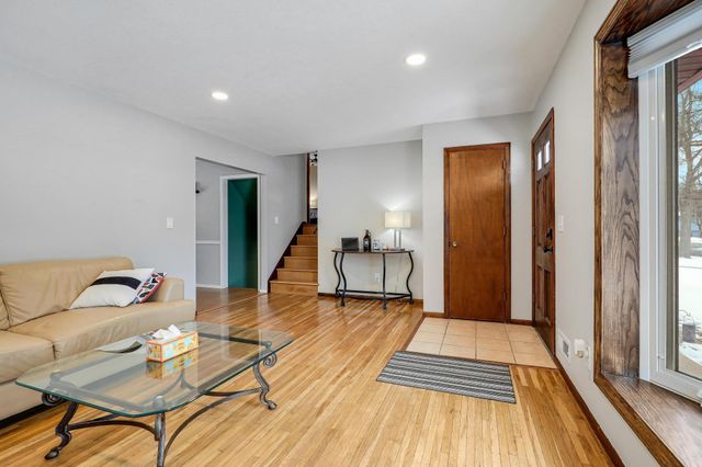 2909 109th Avenue NW, Coon Rapids, MN 55433