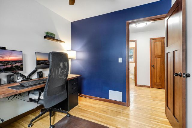 2909 109th Avenue NW, Coon Rapids, MN 55433