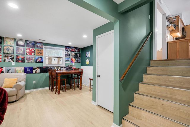 2909 109th Avenue NW, Coon Rapids, MN 55433