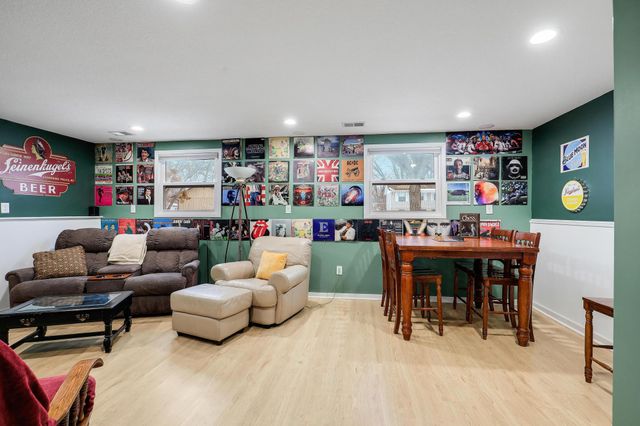 2909 109th Avenue NW, Coon Rapids, MN 55433