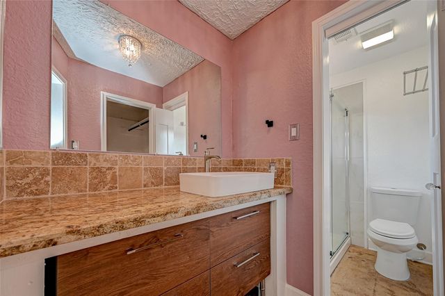 311 Baycrest Drive, League City, TX 77573