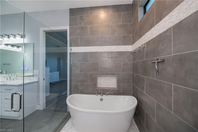 2818 Old Burnt Store RD N, Cape Coral, FL 33993