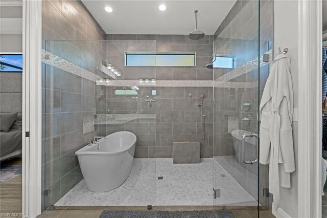 2818 Old Burnt Store RD N, Cape Coral, FL 33993