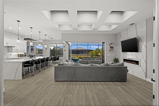 2818 Old Burnt Store RD N, Cape Coral, FL 33993