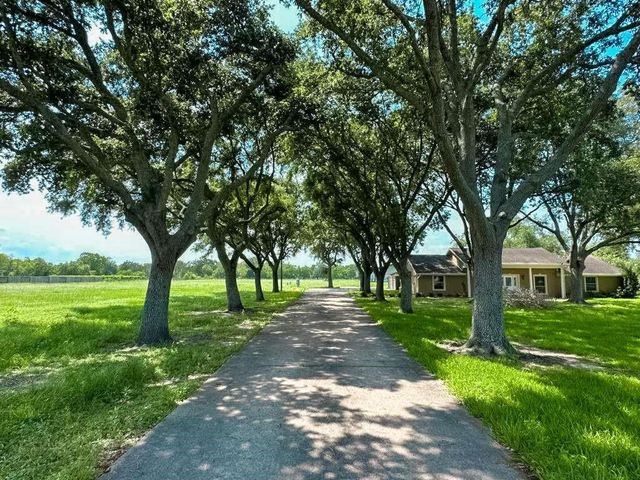2323 Stevenson Road CR391, Pearland, TX 77581