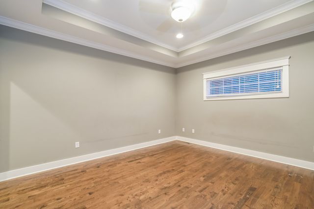 521 Autumnstone Ln, Bowling Green, KY 42103