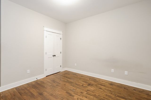 521 Autumnstone Ln, Bowling Green, KY 42103