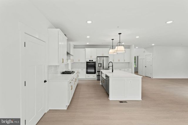 14501 PEDDICORD RD, Mount Airy, MD 21771