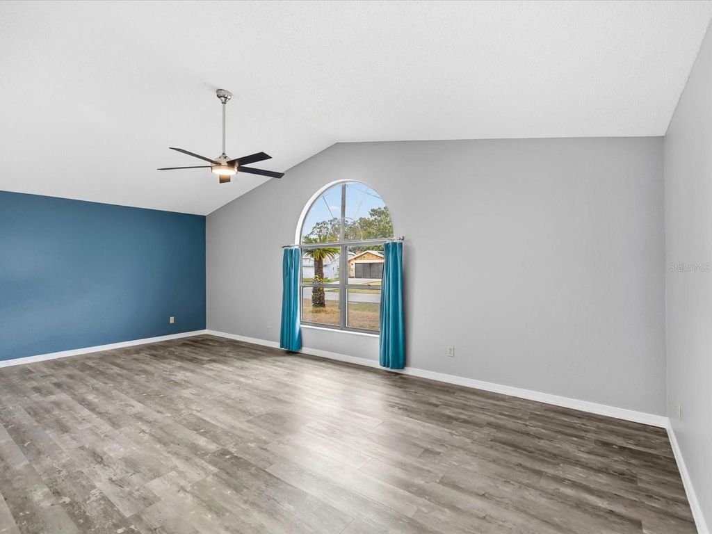 Image 13 of property listing at 2089 DANFORTH ROAD, Spring Hill, FL 34608