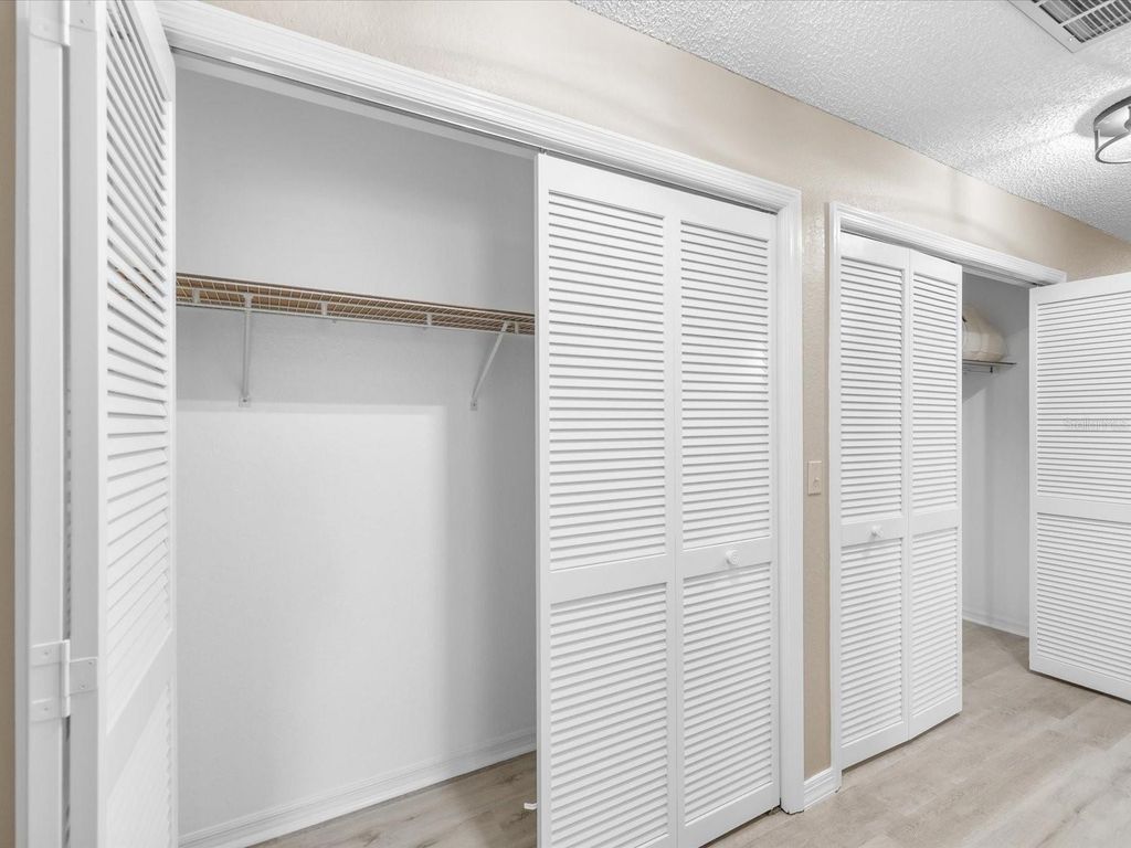 Image 35 of property listing at 2089 DANFORTH ROAD, Spring Hill, FL 34608