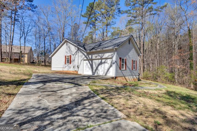 2067 Brandy Woods Drive SE, Conyers, GA 30013