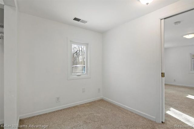 1345 Hendricks Way, Waterford, MI 48328