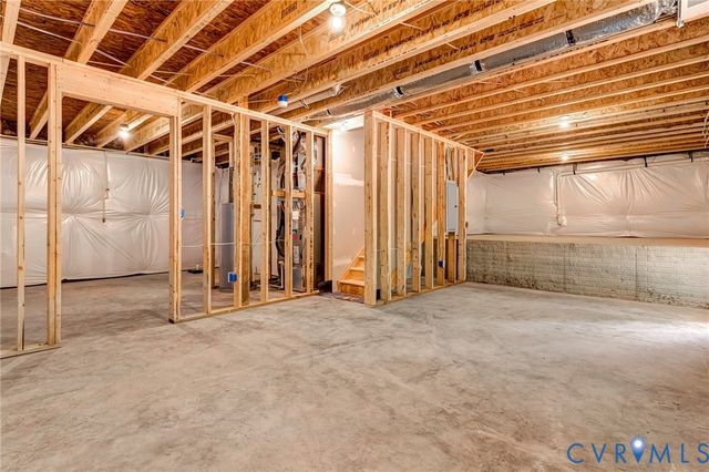 1011 Swan Ln, Ruther Glen, VA 22546