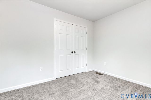 1011 Swan Ln, Ruther Glen, VA 22546