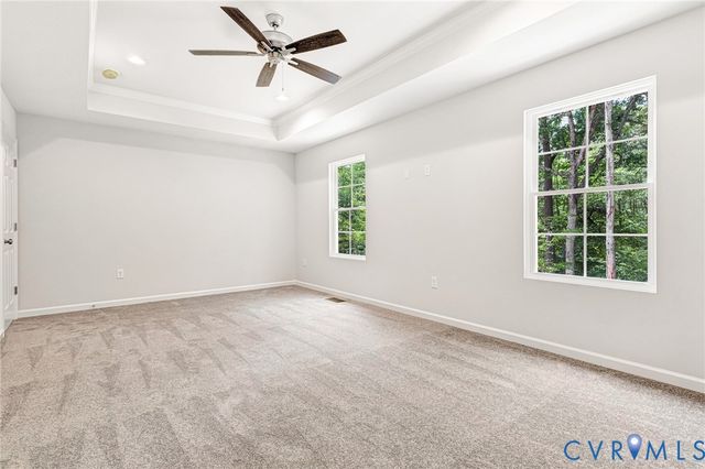 1011 Swan Ln, Ruther Glen, VA 22546