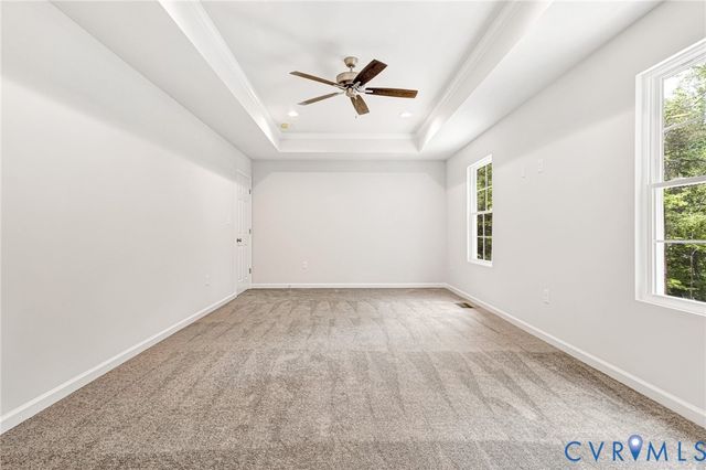 1011 Swan Ln, Ruther Glen, VA 22546