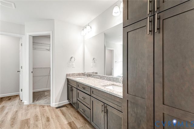 1011 Swan Ln, Ruther Glen, VA 22546