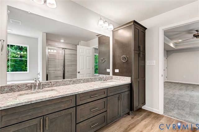 1011 Swan Ln, Ruther Glen, VA 22546