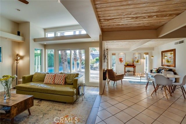 576 E Desert Holly Circle, Palm Springs, CA 92262