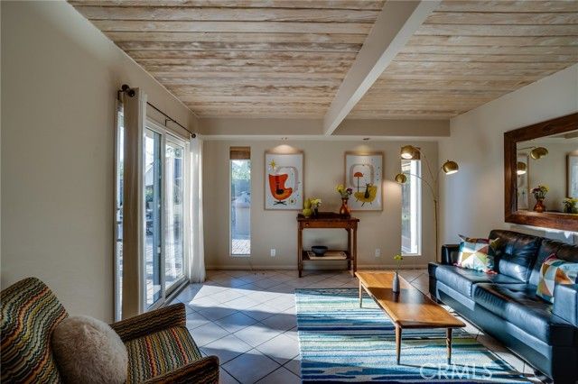 576 E Desert Holly Circle, Palm Springs, CA 92262