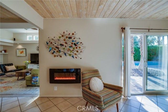 576 E Desert Holly Circle, Palm Springs, CA 92262