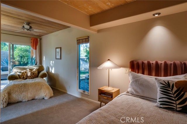 576 E Desert Holly Circle, Palm Springs, CA 92262