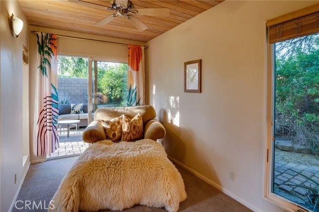 576 E Desert Holly Circle, Palm Springs, CA 92262