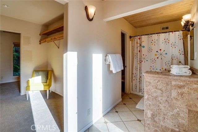 576 E Desert Holly Circle, Palm Springs, CA 92262