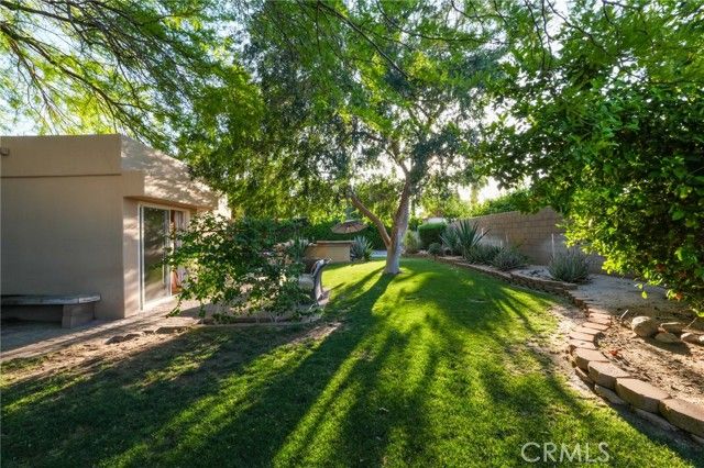576 E Desert Holly Circle, Palm Springs, CA 92262