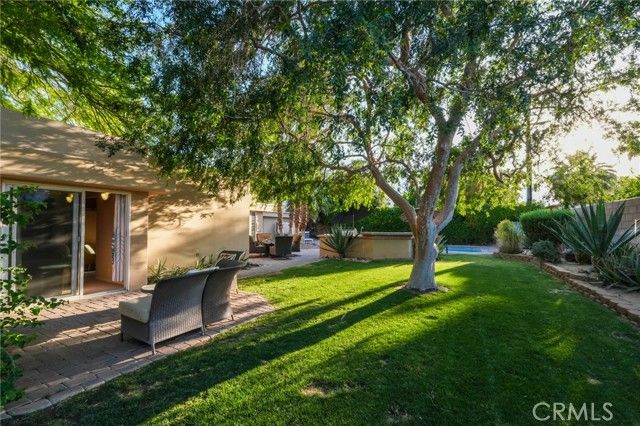 576 E Desert Holly Circle, Palm Springs, CA 92262