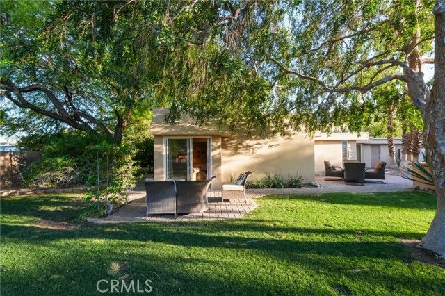 576 E Desert Holly Circle, Palm Springs, CA 92262