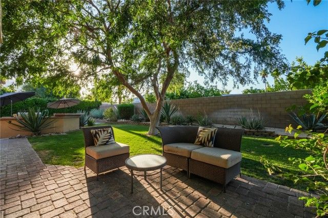 576 E Desert Holly Circle, Palm Springs, CA 92262