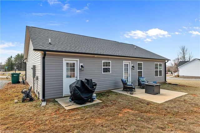 237 Kenlon Court, Madison, NC 27025