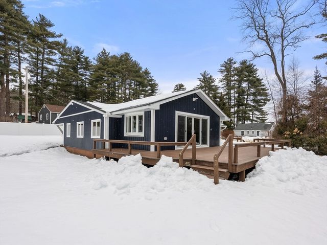 241 Mashapaug Rd, Holland, MA 01521