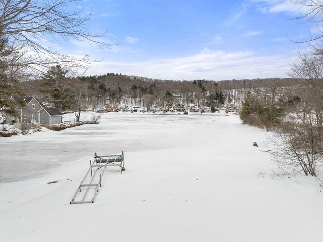 241 Mashapaug Rd, Holland, MA 01521