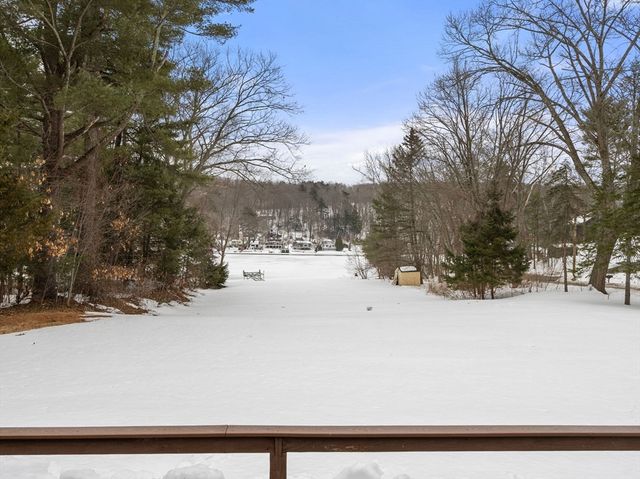 241 Mashapaug Rd, Holland, MA 01521