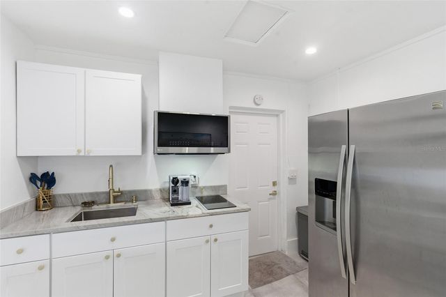 2009 1ST AVENUE E, Bradenton, FL 34208