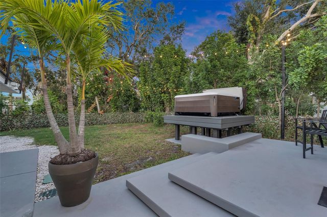 2009 1ST AVENUE E, Bradenton, FL 34208