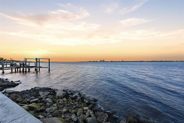 2009 1ST AVENUE E, Bradenton, FL 34208