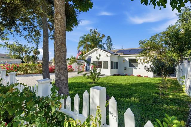 2009 1ST AVENUE E, Bradenton, FL 34208