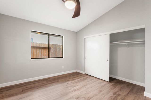 1732 Bridgecreek Dr, Sacramento, CA 95833