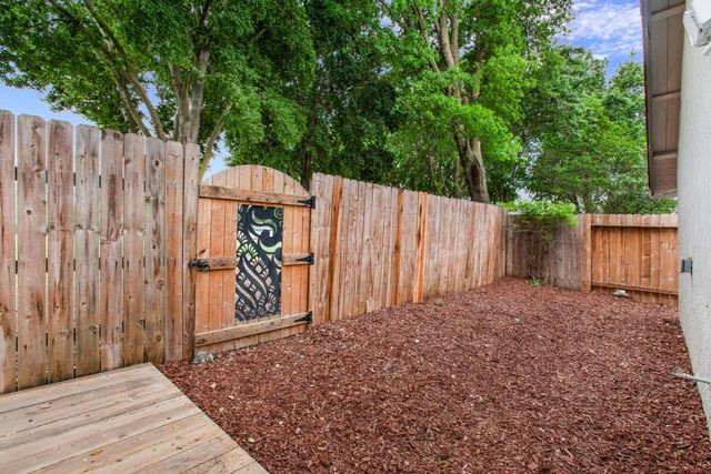 1732 Bridgecreek Dr, Sacramento, CA 95833