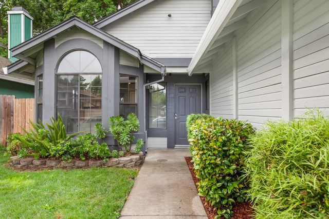 1732 Bridgecreek Dr, Sacramento, CA 95833