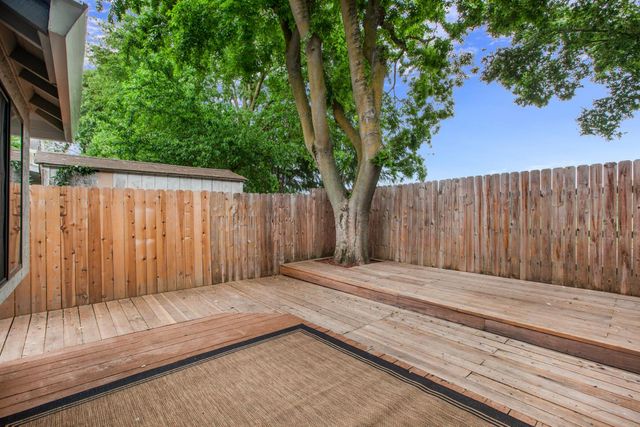 1732 Bridgecreek Dr, Sacramento, CA 95833